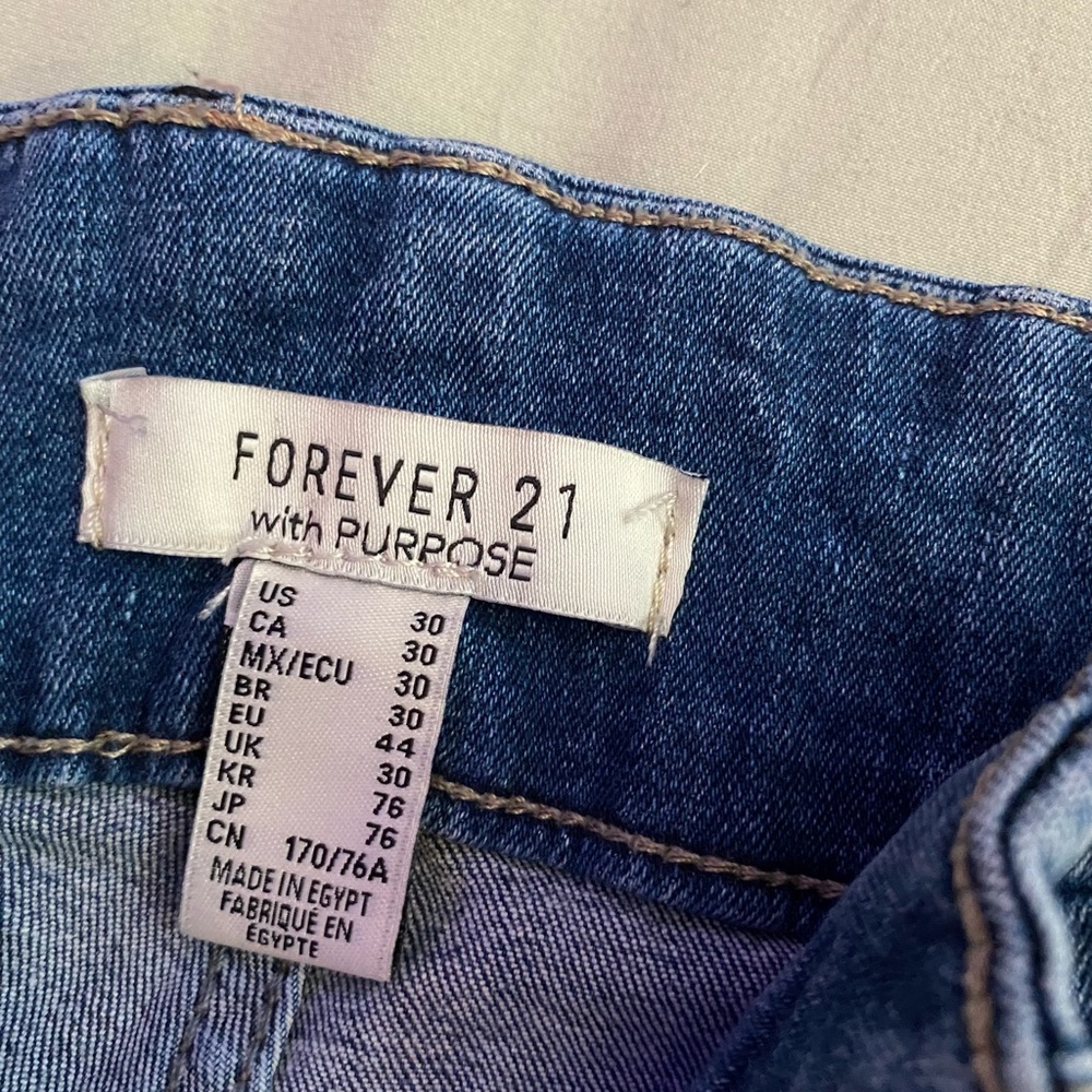 jeans - Picture 3 of 3